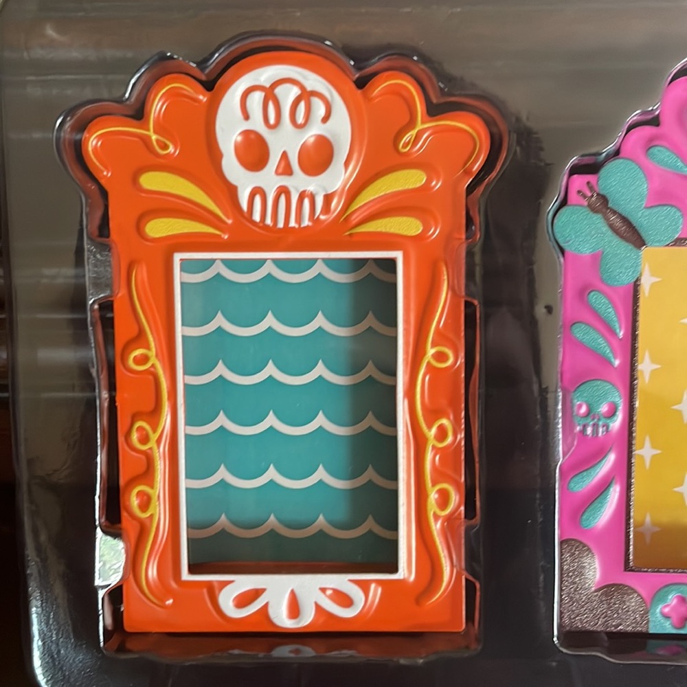 NWT✨✨ Dia De Muertos Luis Pinto Metal Shadowbox Photo Frames set - Picture 7 of 10